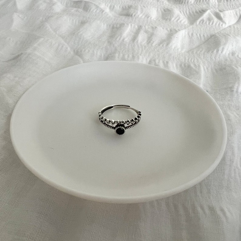 Zwarte Onyx bladring, verstelbare ring, bladring voor vrouwen, dubbellaagse edelsteenring, natuurringen, minimalistische sieraden afbeelding 9