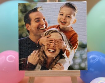 Personalisierte Foto-Leinwand 10×10 cm mit Staffelei – Eigenes Foto, optional mit erhabenem Wunschtext