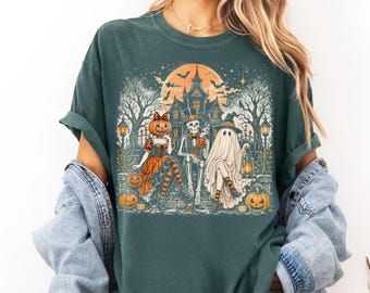 Vintage Halloween Shirt, Spooky Friends Graphic Tee, Ghost Pumpkin Skeleton Shirt, Haunted House Shirt, Fall Graphic Shirt, LC963