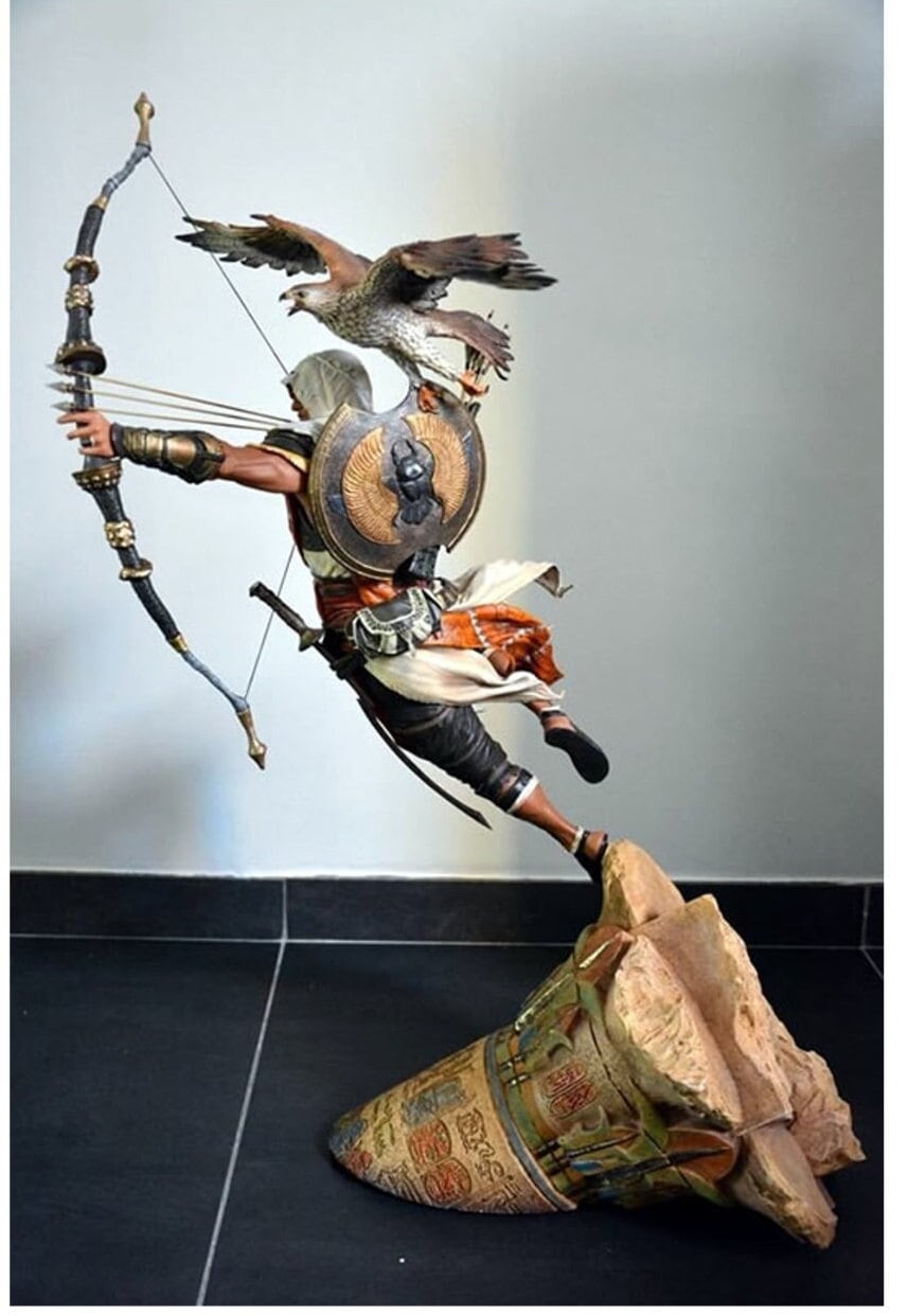 Bayek necklace store