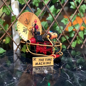 The time machine 1960 parallel universe version/ statue / 28 cm/ gift/ led backlit image 1