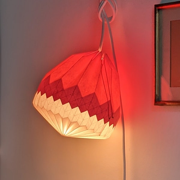 Lampe origami , abat-jour papier, rose et blanc