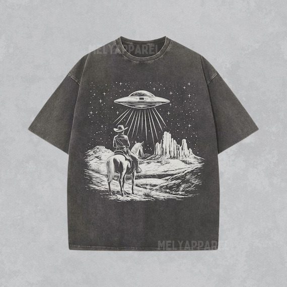 Western Shirt Retro Graphic UFO Comfort Colors Tee Cowboy Unisex Crewneck Space Tshirt Silly Gift for Him Vintage Style Weird Alien T-shirt