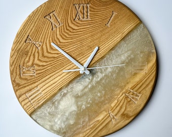 Wall clock handmade in wood and resin "White river" 40 cm, resin wall clock, handmade wall clock, epoxy resin clock, kitchen wall clock