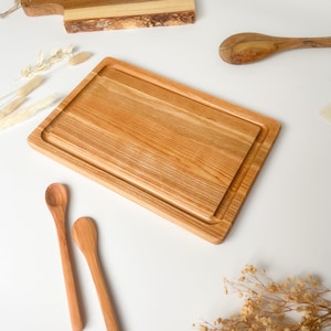 Handmade Solid Wood Serving Board: Coffee, Cake, Cheese Platter (30cm x 20cm)