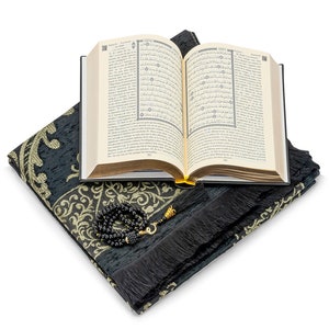 Le Saint Quran Set, French Meal,3 Pieces Set,Janamaz and Tasbih,French and Arabic Quran,Medina Script,French Translatiton,Luxury Hardcover image 2