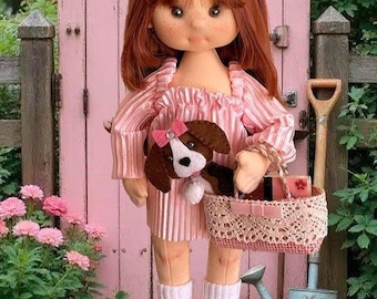 Muñeca de trapo hecha a mano de 31 cm de altura. Tela de algodón.