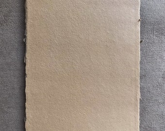 Biscuit DIN A5 Handmade Paper Sheets · 14.8 x 21 cm (5.83" x 8.27") · 285 - 350 gsm · 20 pcs · Deckled Edge Cotton Paper · Warm Beige