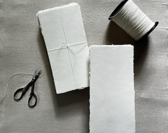Hojas de papel artesanal Merengue DIN L · 10,5 x 21 cm (4,13" x 8,27") · 10 uds · Papel de algodón con bordes barbados · Blanco roto