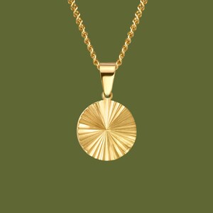 18k Gold Sunburst Pendant, Round Sunbeam Necklace, Sunbeam Disc Pendant, Minimalist Celestial Necklace, Christmas Gift