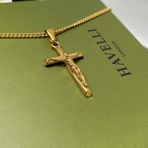 14K Gold Filled Cross Necklace 20” Figaro Link For Men Women 33x18mm /  Cadena Figaro Link Y Dije de Cruz Para Hombre / Crucifix Necklace / Figaro