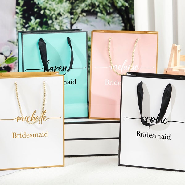 Bridal Shower Gift Bags 60+ Gift Ideas for 2023