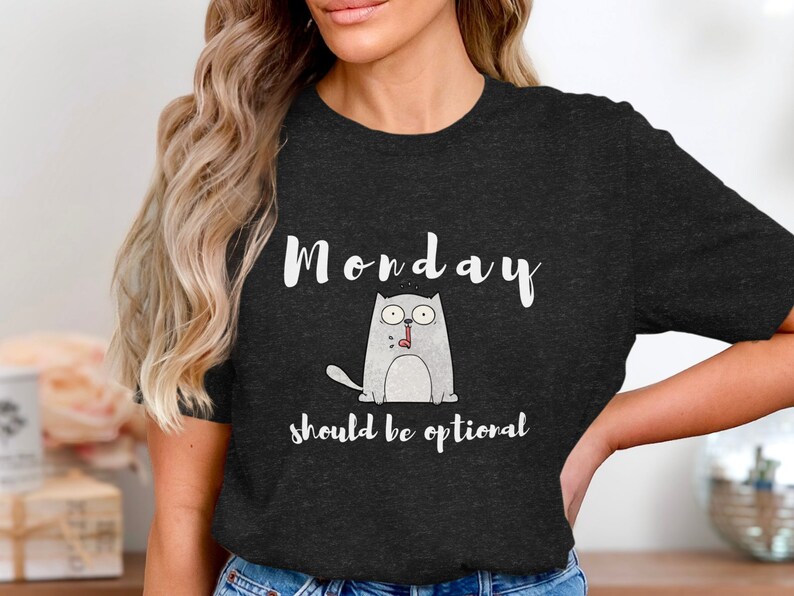 Rolig katttröja, måndag borde vara valfritt t-shirt, söt katttröja, lat måndag-tröja, humoristisk t-shirt, helgvibbar-tröja bild 6