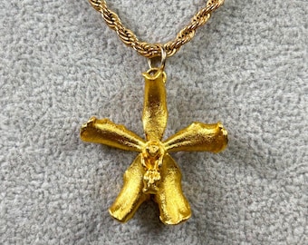 Vintage Risis 22CT Gold Plated Natural Singapore Orchid Slider