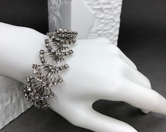 Vintage silver bracelet with rhinestones.