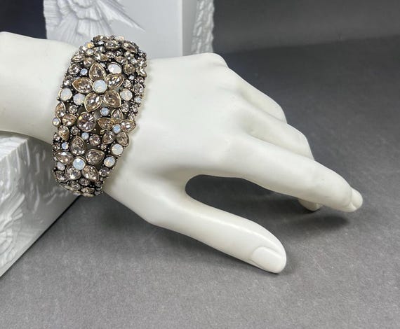 Rare HEIDI DAUS signed statement large bangle / b… - image 3