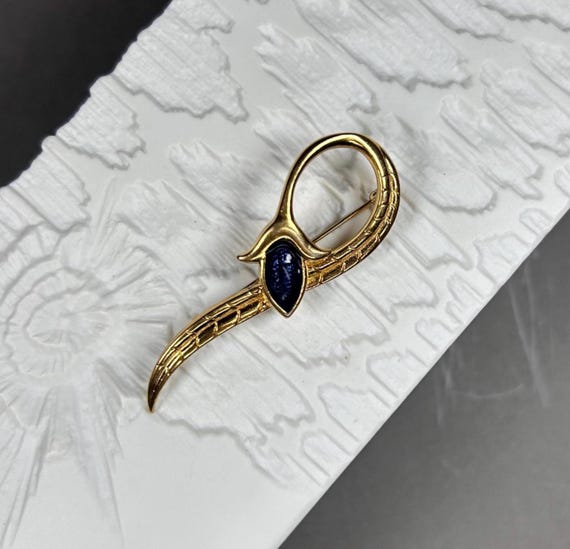 Vintage Art Nouveau Stil Brosche BLUME mit Guilloche Emaillen Einsatz.