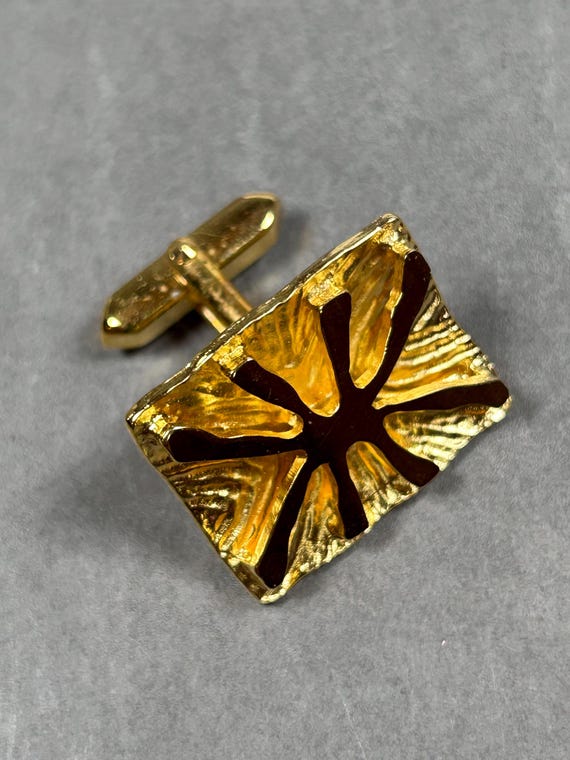 Vintage große unisex goldfarbene rechteckige Manschettenknöpfe mit abstraktem Muster aus 1960er. View 6