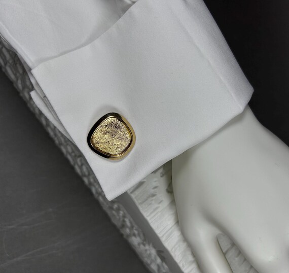 Vintage große unisex goldfarbene rechteckige Statement Manschettenknöpfe aus 1960er.