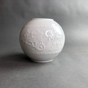 Vintage Alboth & Kaiser ball porcelain vase with a story from ancient Egyptian frescoes. Height 13 cm.