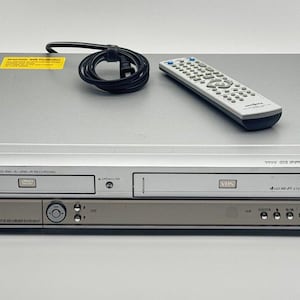 Fully Refurbished Insignia IS-DVD100121 DVD Recorder! VCR vhs dvd Combo Player W/ Original Remote and Cables