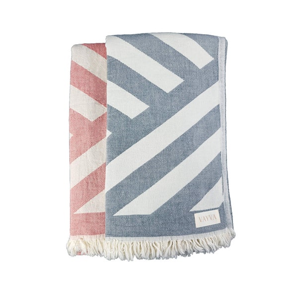 Beach towel | hammam towel | Sauna towel | Peshtemal | Towel made from 100% premium cotton from Turkey | With stripes | Colors red and gray