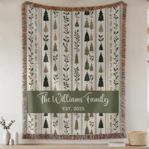 パーソナライズされた家族の名前のクリスマス織りスローブランケット、クリスマスホリデータペストリー装飾、カスタムクリスマスギフト