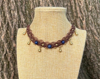 Halskette 'Ajna' | Makramee Choker Lapis Lazuli | Hippie Boho Schmuck | Edelsteinschmuck