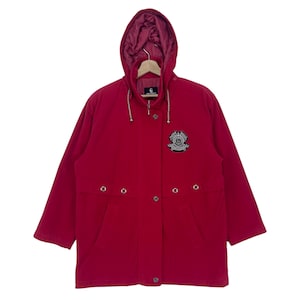 Chaqueta de abrigo vintage de Gianni Valentino de los años 90 con capucha, cremallera y botones, abrigo de terciopelo rojo de lujo, talla mediana