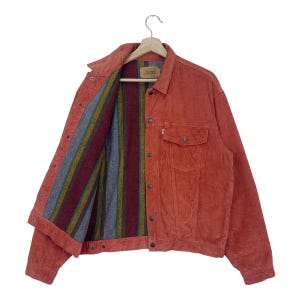 Vintage Levi’s Corduroy Trucker Jacket Type 3 Snap Button White Label Red Jacket Size Medium