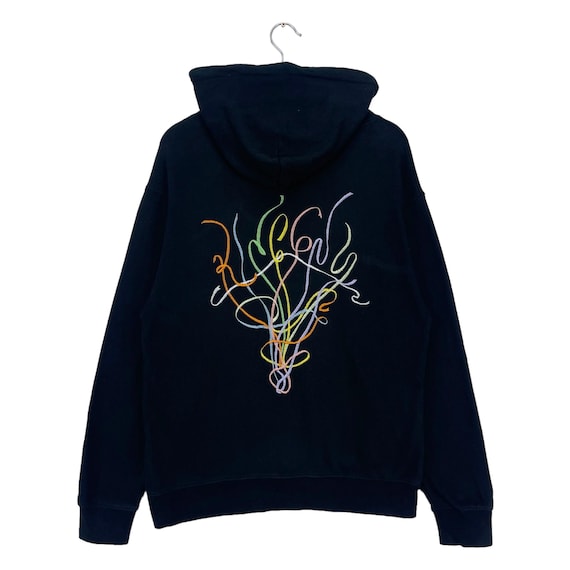 ミュージシャン King Gnu EMBLEM SWEAT SHIRT Amazon.co.jp: King Gnu Ceremony EMBLEM SWEAT SHIRT グレー