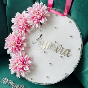 Personalized Welcome Door Sign: Plexiglass Last Name Sign with Flowers