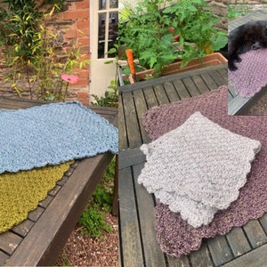 Super Soft Blankets suitable for cats, kittens, carriers, cages, bedding & snuggling.  Free catnip mini gift.