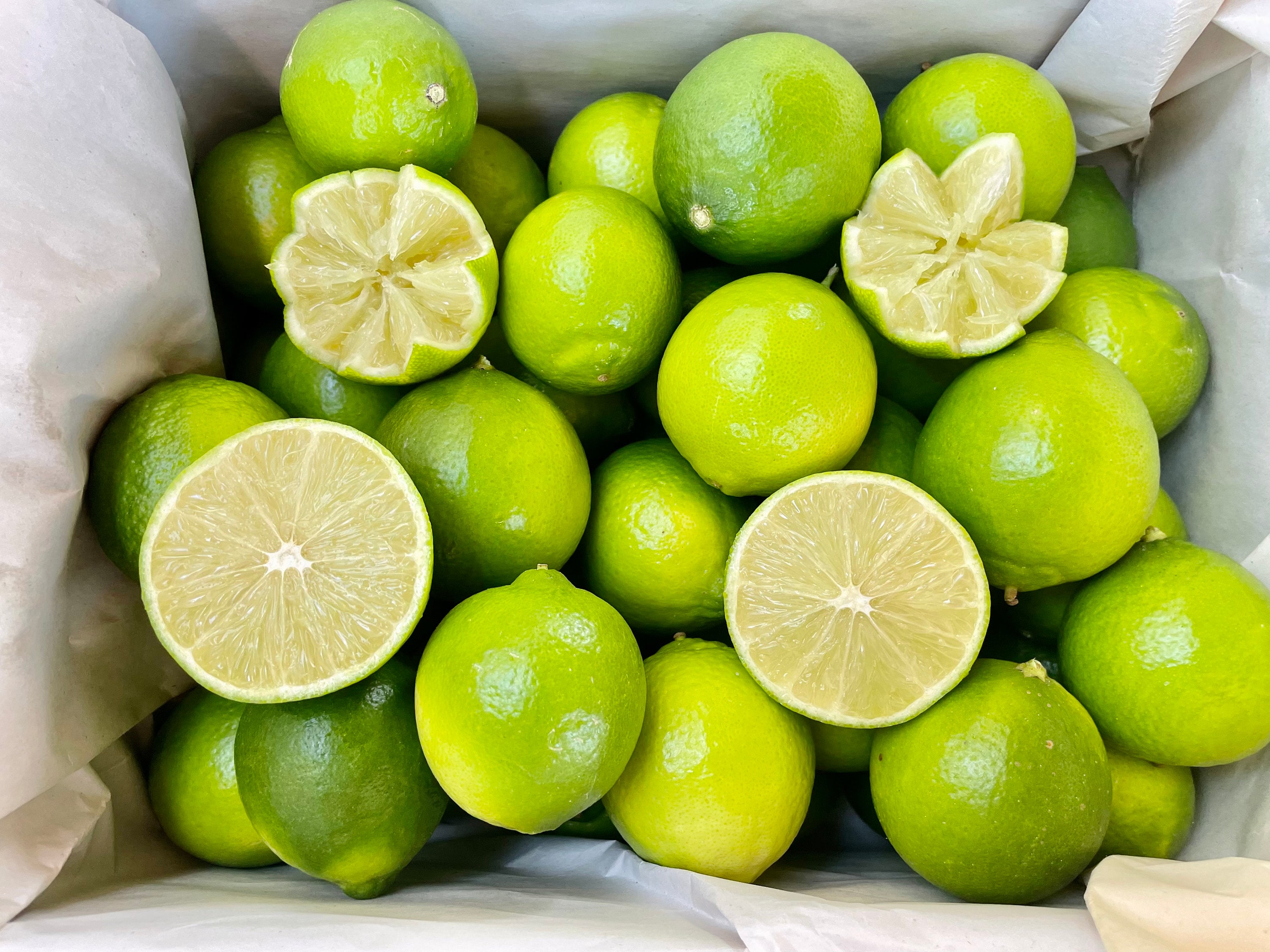 Fresh Seedless Limes Fruit Box, Persian limes, locally grown in North County San Diego. coating free, fruit box, gift box, farm to door