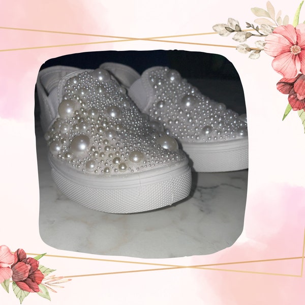 Communion shoe |Flower Girl Shoes | Pearl Kids Shoe | Kids Wedding Shoe | Pearl vans | White Pearls | vans | Wedding Sneaker | Custom Shoes