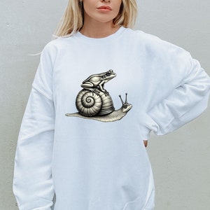Funny Retro Frog and Snail Sweatshirt, Animal Design Crewneck, Cozy Casual Wear for All Seasons, Gift for Frog Lovers