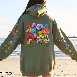 Poppy Flower Hoodie, Wild Flowers Sweatshirt, Wildflowers Hoodie, Fairy Core Hoodie, Fairy Wildflowers Sweatshirt, Boho Flower Crewneck
