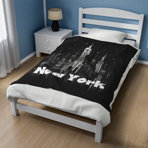 New York City Skyline Blanket, NYC Blanket, NYC Bedroom Decor, NYC Gift, New York City Gift, Soft Throw Blanket for Couch, Modern Bedroom image 9