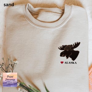 Embroidered Alaska Moose Sweatshirt, Moose Embroidery Sweatshirt, Moose Crewneck Gifts, Animal Lover Gift, Moose Sweater, Alaska Sweatshirt