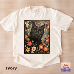 Black Cat Floral T-Shirt, Comfort Colors Tee, Aesthetic Clothing, Cute Cat Shirt, Trendy Shirt, Unique Design Shirt, Cat Lover Gift Idea