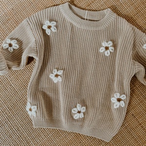 Daisy Sweater // Hand Embroidered Sweater // Girls Chunky Knit Flower Sweater