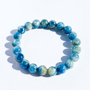 Icy Blue Kyanite Crystal Stretch Bracelet