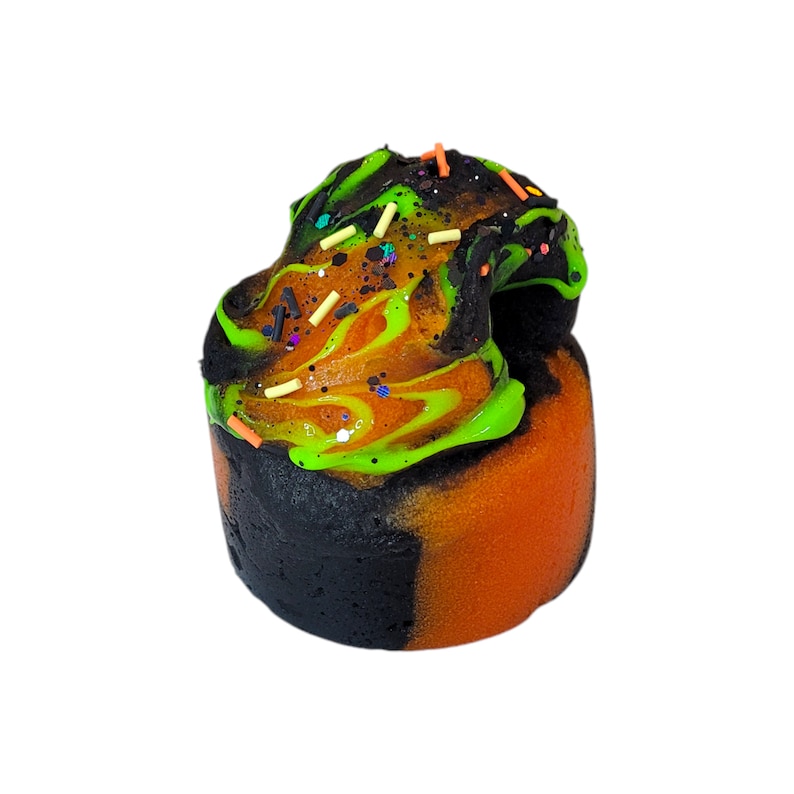 Gato asustadizo chisporrotea la nieve, Slimes peludos, muérdeme el aroma imagen 5