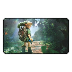 LoZ OoT Skrivbordsmatta | Young Link & Navi Kokiri Forest Musmatta | Nostalgisk Retro Gaming PC Dekor | XXL Tangentbordsmatta Ocarina