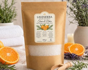 Sales de baño tónicas y desintoxicantes con aromaterapia: sales de Epsom y marinas, romero y naranja dulce.