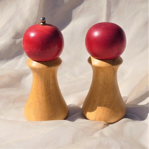 Wooden Salt Shaker and Pepper Grinder Mill with Red Ball Tops Vintage Chyn Tai image 4