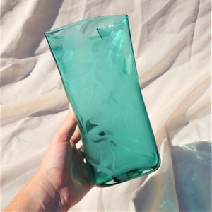 Green Blenko Paperbag Glass Vase with Etched Plant Leaves Design Signed Vintage image 4