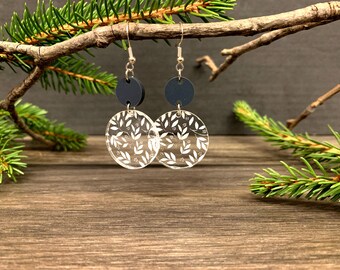 Customizable Floral Dangle Earrings, Round Earrings, Floral Earrings, Dangle Earrings, Leaf Earrings