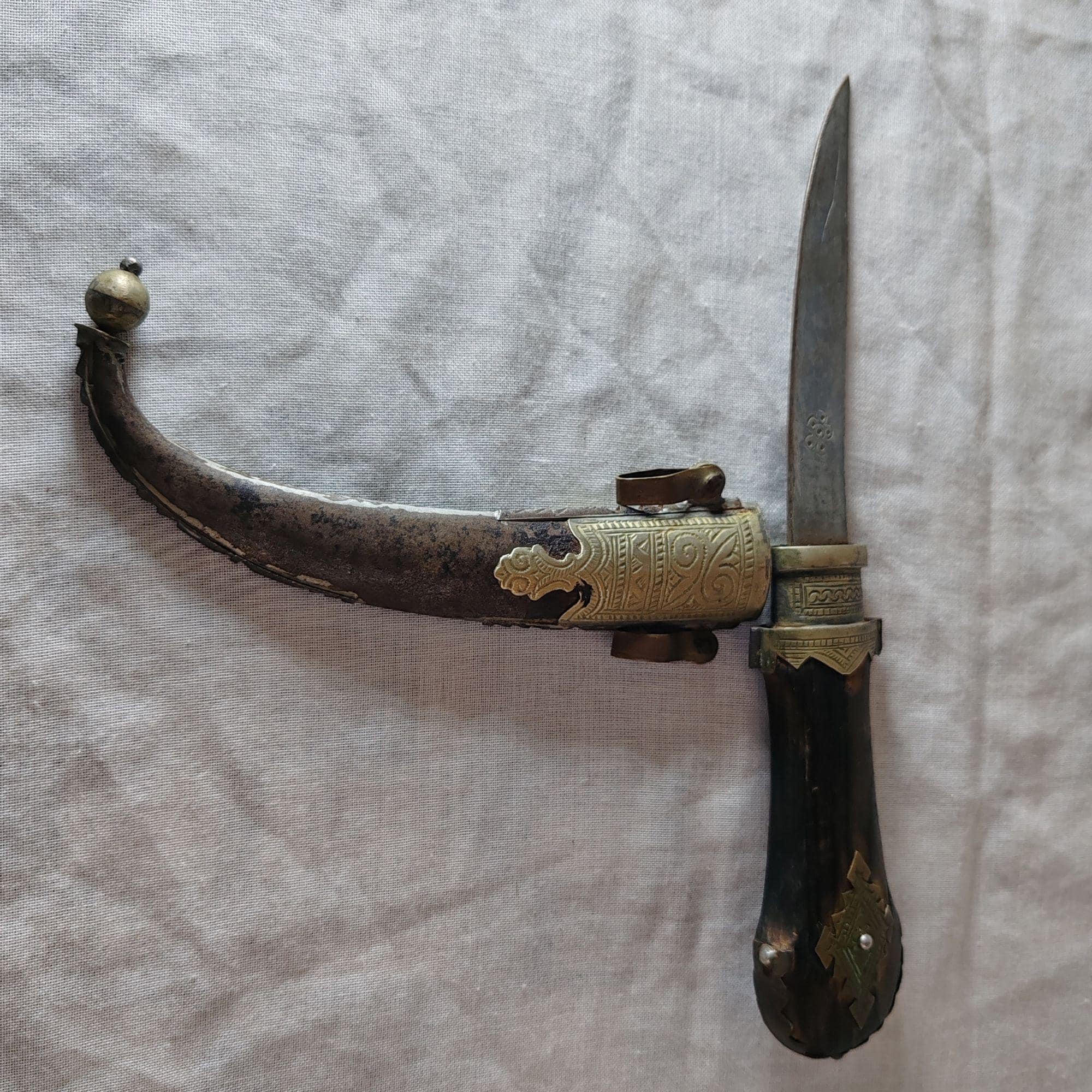 アラブの短剣　ハンジャル　オマーンの伝統工芸品　アンティーク ハンジャル - Wikipedia