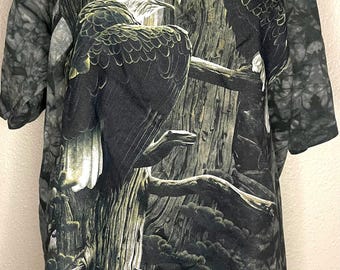 Camiseta tie dye en gris águila y azul líquido. Vintage